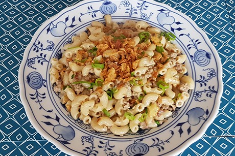 Faschiertes mit Dinkelhörnchen
