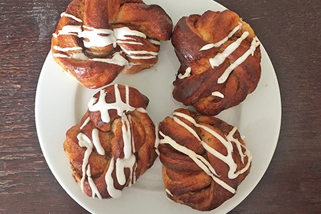Schwedische Zimtschnecken mit Zuckerguss