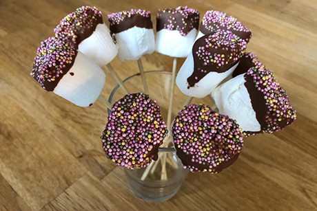 Schoko-Marshmallow-Lollipops