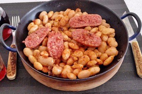 Salsiccie con fagioli