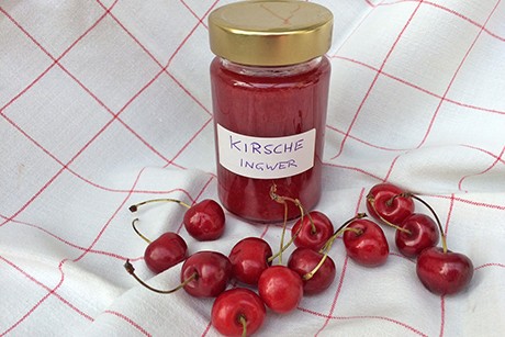 Kirschen-Marmelade mit Ingwer