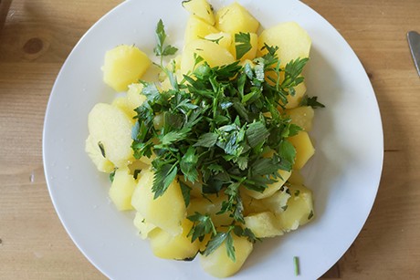 Petersilie-Liebstöckel-Kartoffeln