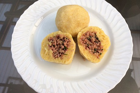 Knödel mit Surbratenfülle