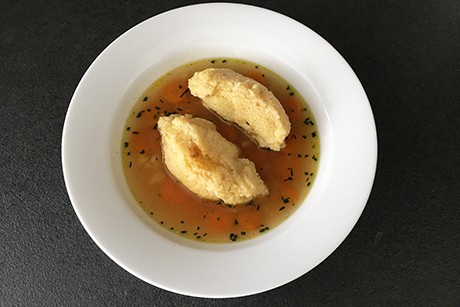 Grießnockerlsuppe