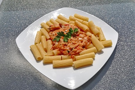 Täublingsauce mit Nudeln