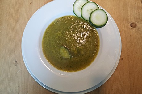 Gurkensuppe