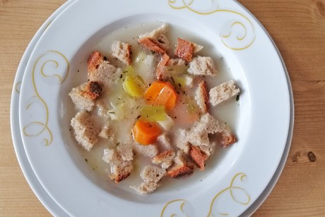 Sautanz Suppe