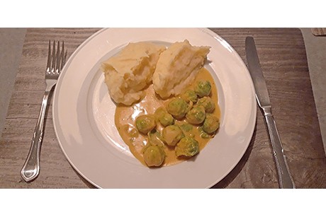 Kohlsprossen mit Currysauce