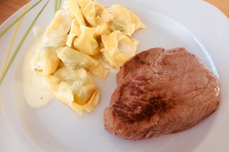 Rinderfiletsteak mit Tortellini