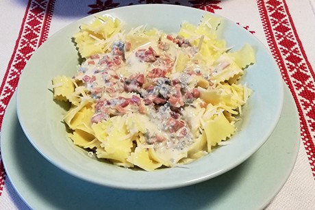 Pasta mit Gailtaler Schinkenspeck und Gorgonzola