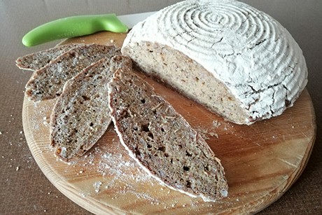 Dinkelkörner-Brot