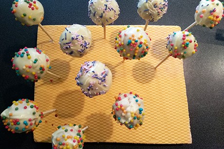 Cakepops aus Keksresten
