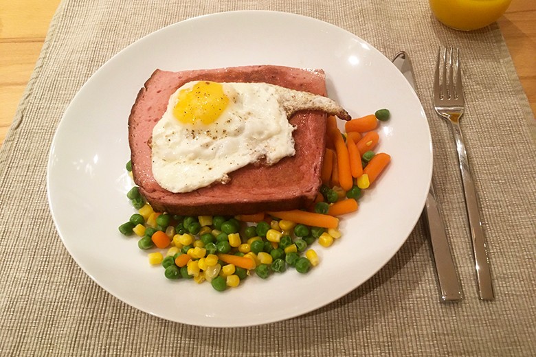 Leberkäse mit Gemüse