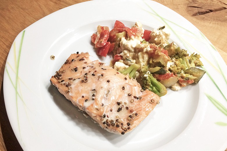 Ofenlachs mit Gemüse