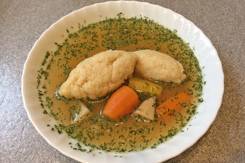 Grießnockerlsuppe