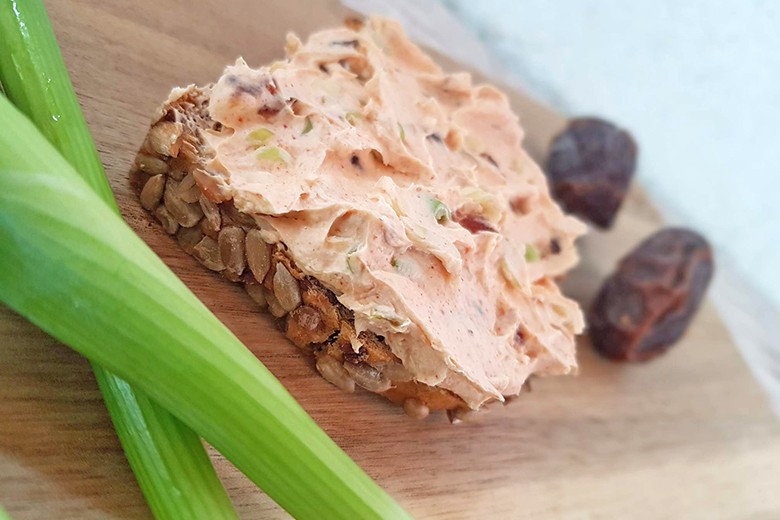 Dattel-Frischkäse-Aufstrich