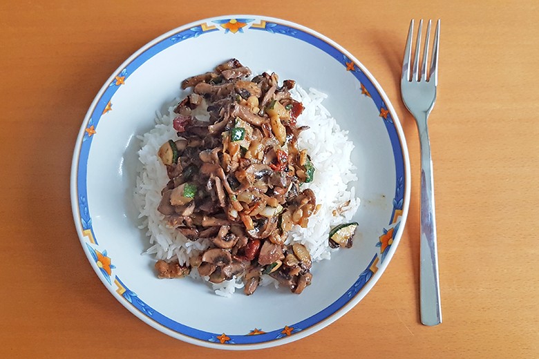 Cremiger Gemüsewok - vegan