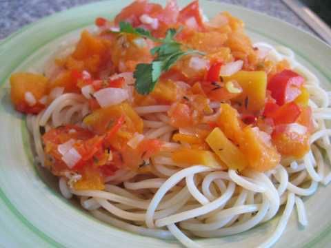 Spaghetti mit Kürbissugo
