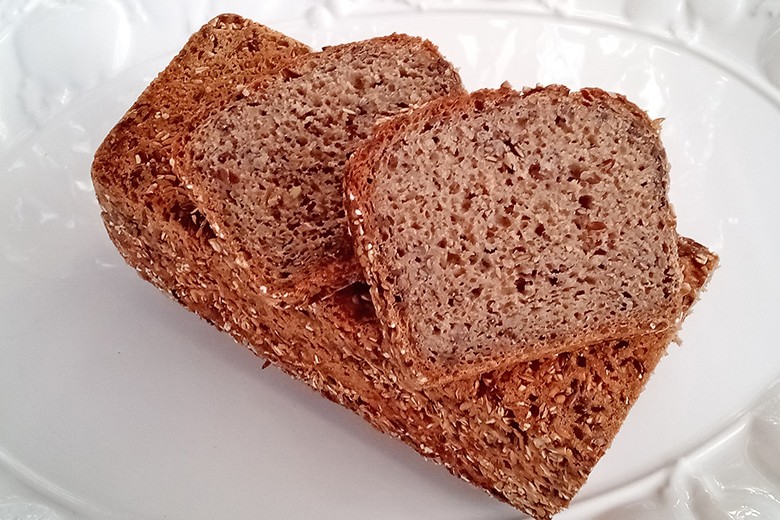 Dinkel-Roggen-Saatenbrot