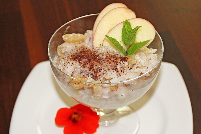 Kokosmilchreis mit Äpfeln
