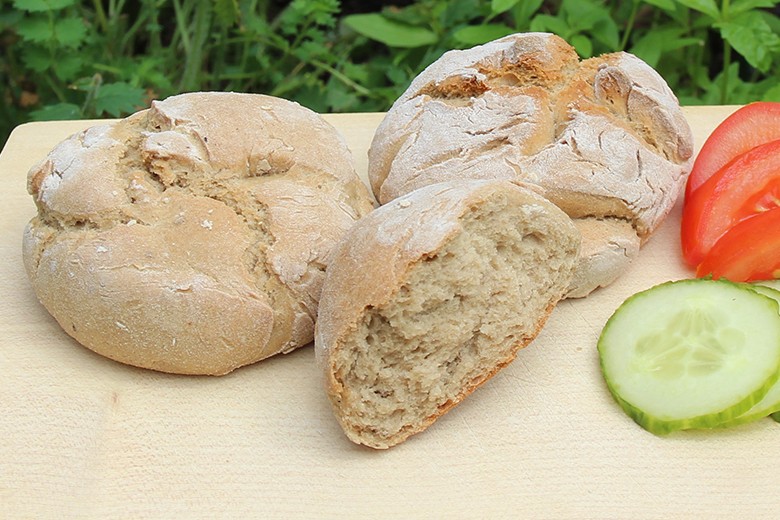 Roggenweckerl mit dunkelm Bier
