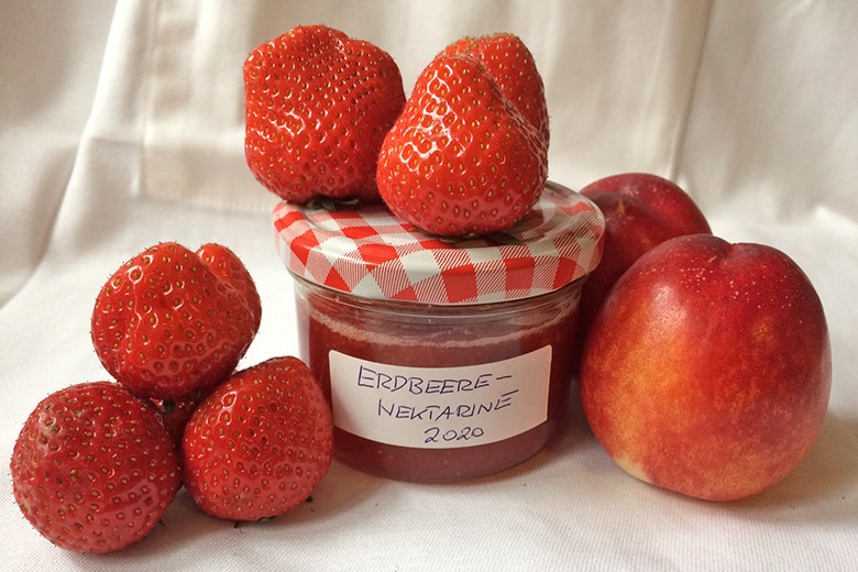 Erdbeer-Nektarine-Marmelade