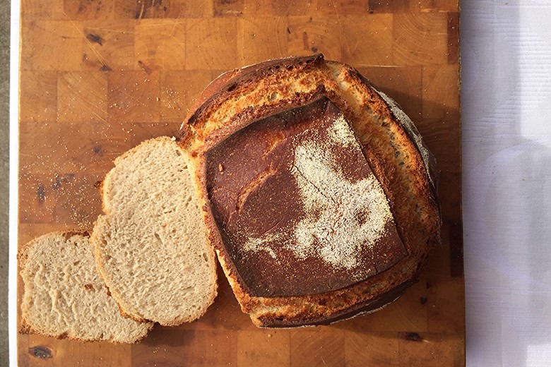 Sauerteigbrot mit Roggen