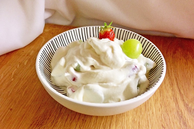 Erdbeeren-Trauben-Dessert