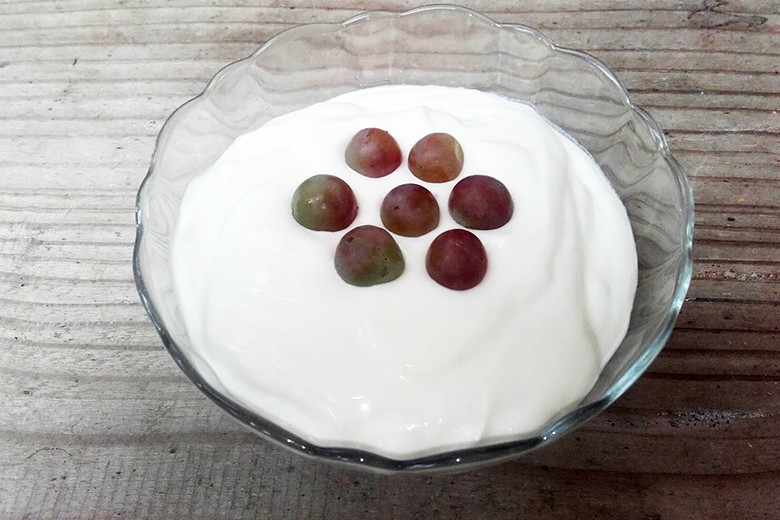 Sauerrahm-Weintraubencreme