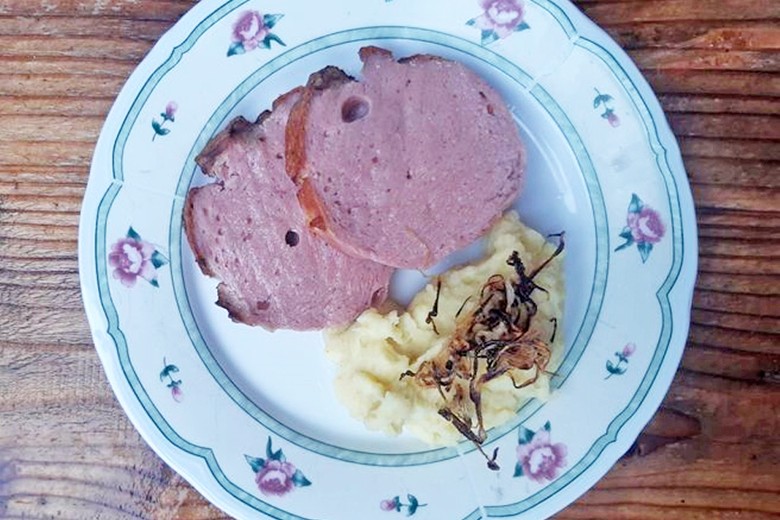 Erdäpfelpüree mit Leberkäse