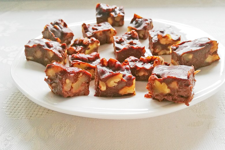 Schoko-Nuss-Fudge