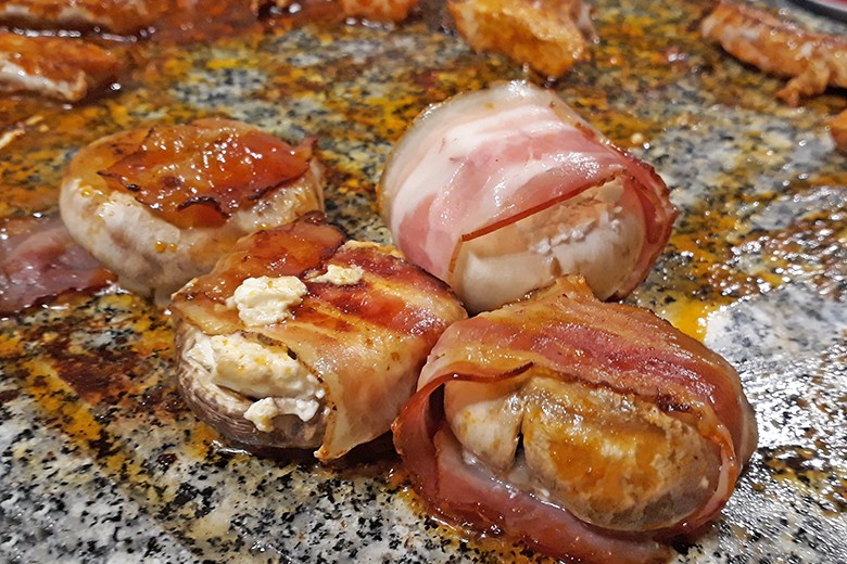 Gefüllte Champignons