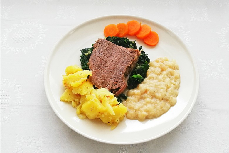 Rindfleisch auf Spinatbett