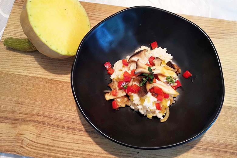 Kräuterseitling-Kürbisrisotto mit Kräuterseitling-Paprikatopping