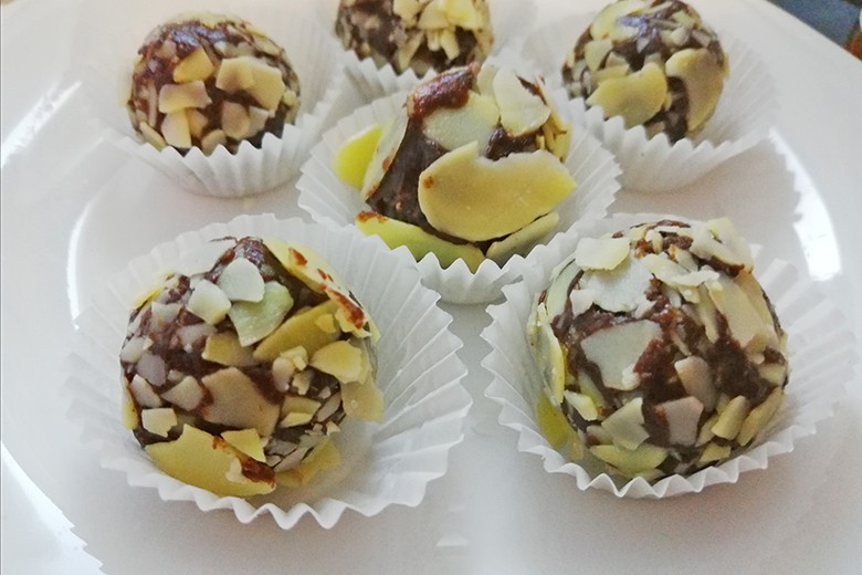 Mocca-Amaretto-Kugeln