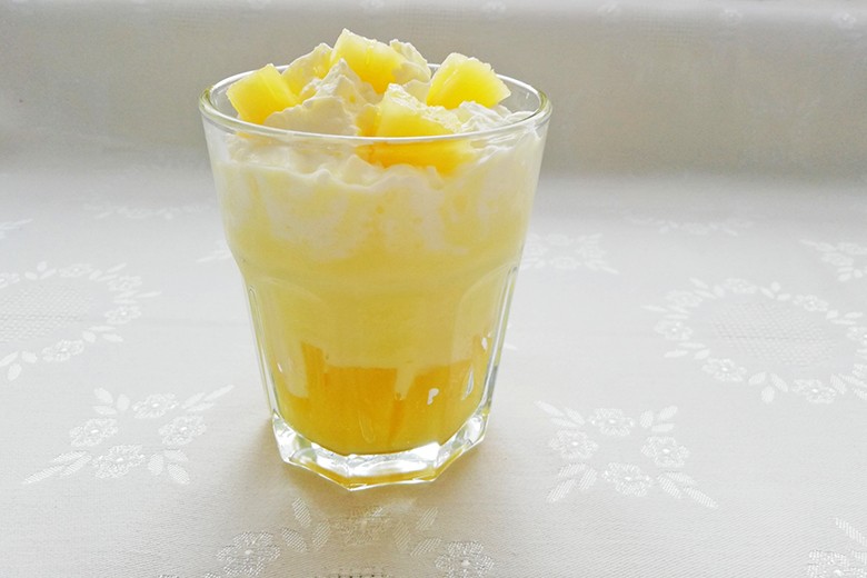 Ananas-Creme-Dessert