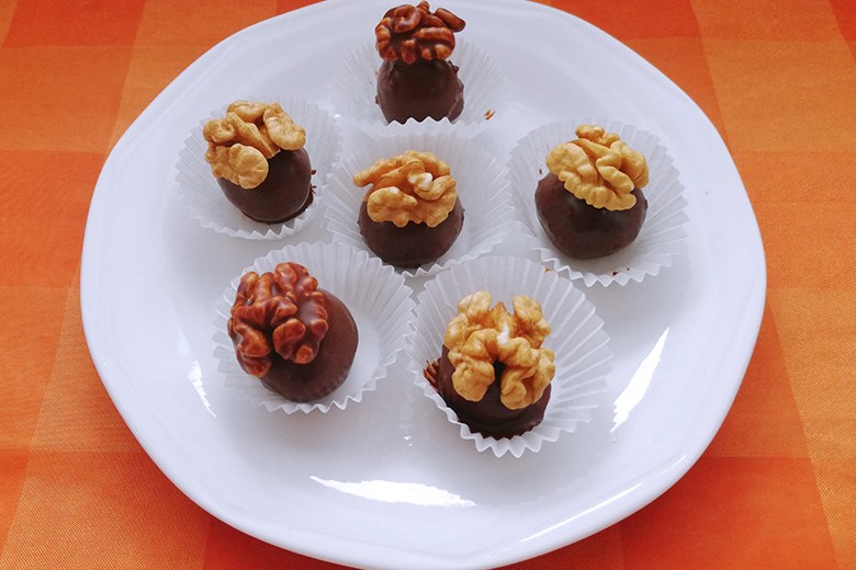 Schoko-Nuss-Kugeln
