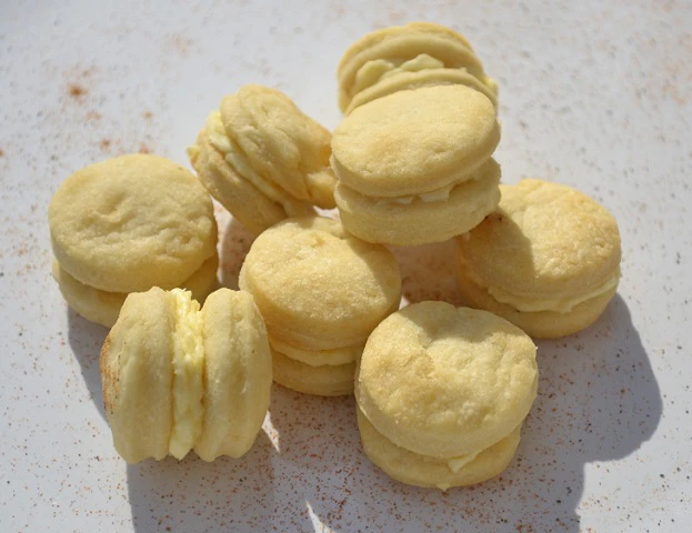 K&auml;seb&auml;ckerei gef&uuml;llt