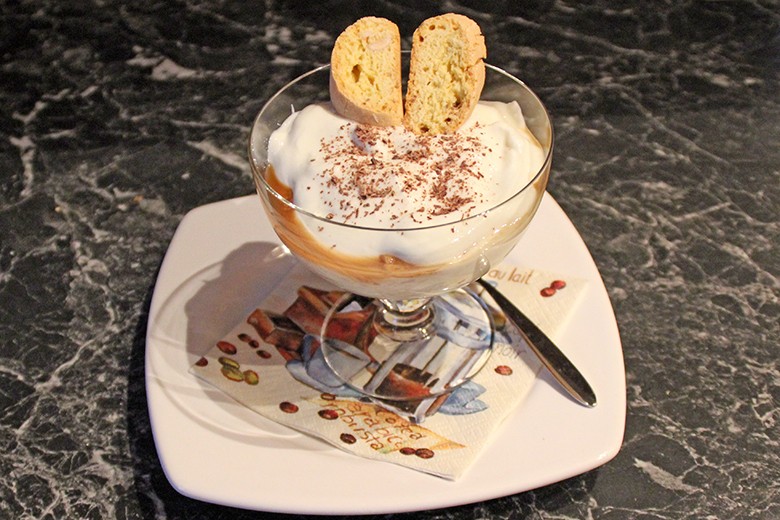 Kaffeecreme mit Cantuccini