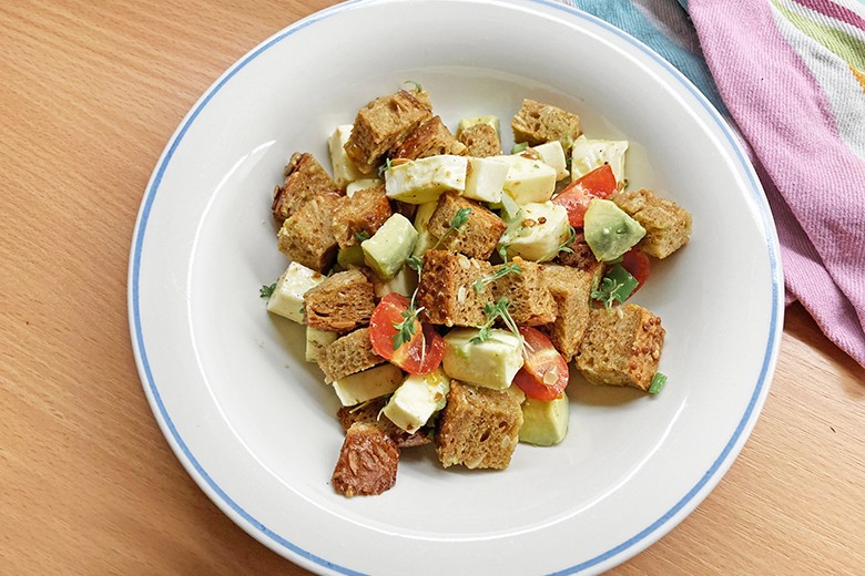Mozzarella-Brotsalat