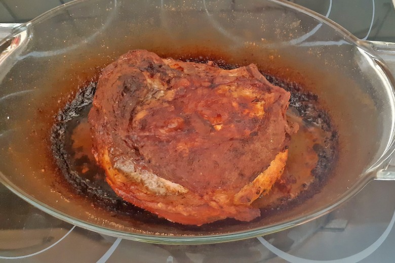 Gefüllte Schweineschulter