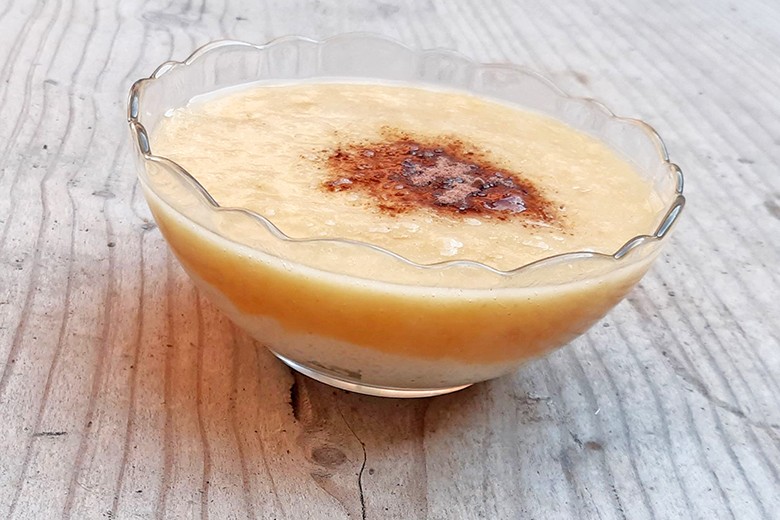 Apfel-Grieß-Dessert