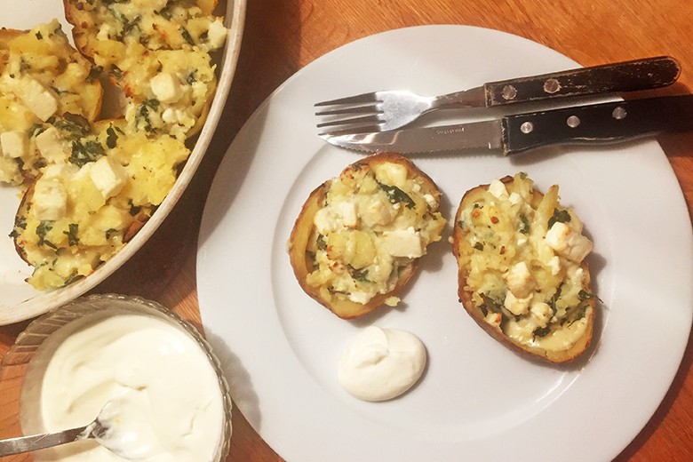 Ofenerdäpfel mit Topfen-Minz-Fülle