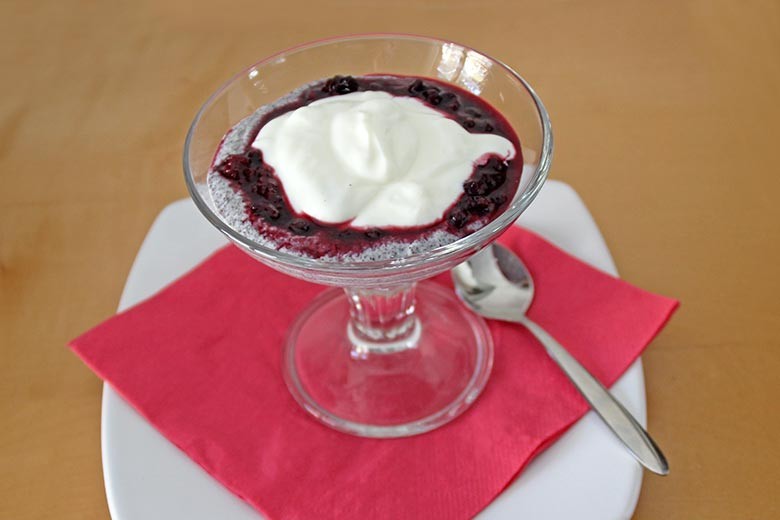 Mohncreme mit Hollerröster