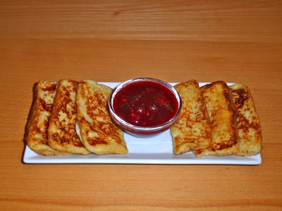 Arme Ritter mit Pflaumen