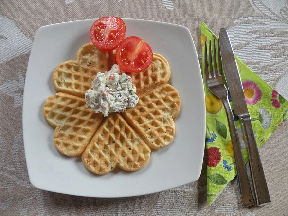 Pikante K&auml;se Kr&auml;uterwaffeln