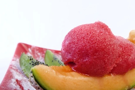 Himbeer-Melonen-Eis