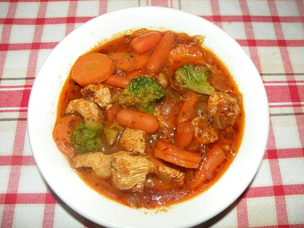 Putengulasch mit Brokkoli