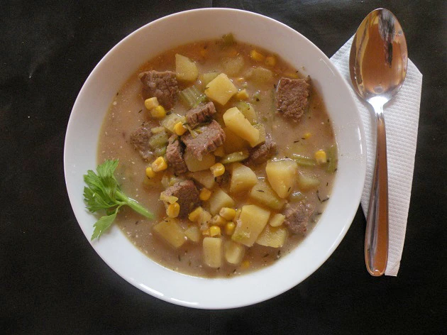Maiseintopf mit Rindfleisch