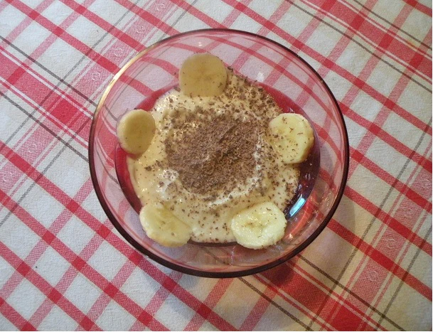 Bananen-Topfendessert